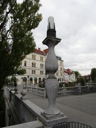 Tromostovje.