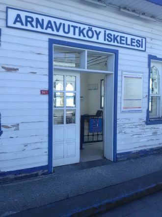 Båtstationen i Arnavutköy.