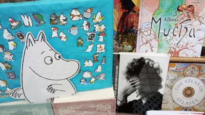 Men vänta lite! tänker Mumintrollet och vänder sig om - Var inte det Bob Dylan?