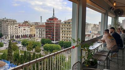 Baren högst upp i vandrarhemmet i Thessaloniki.